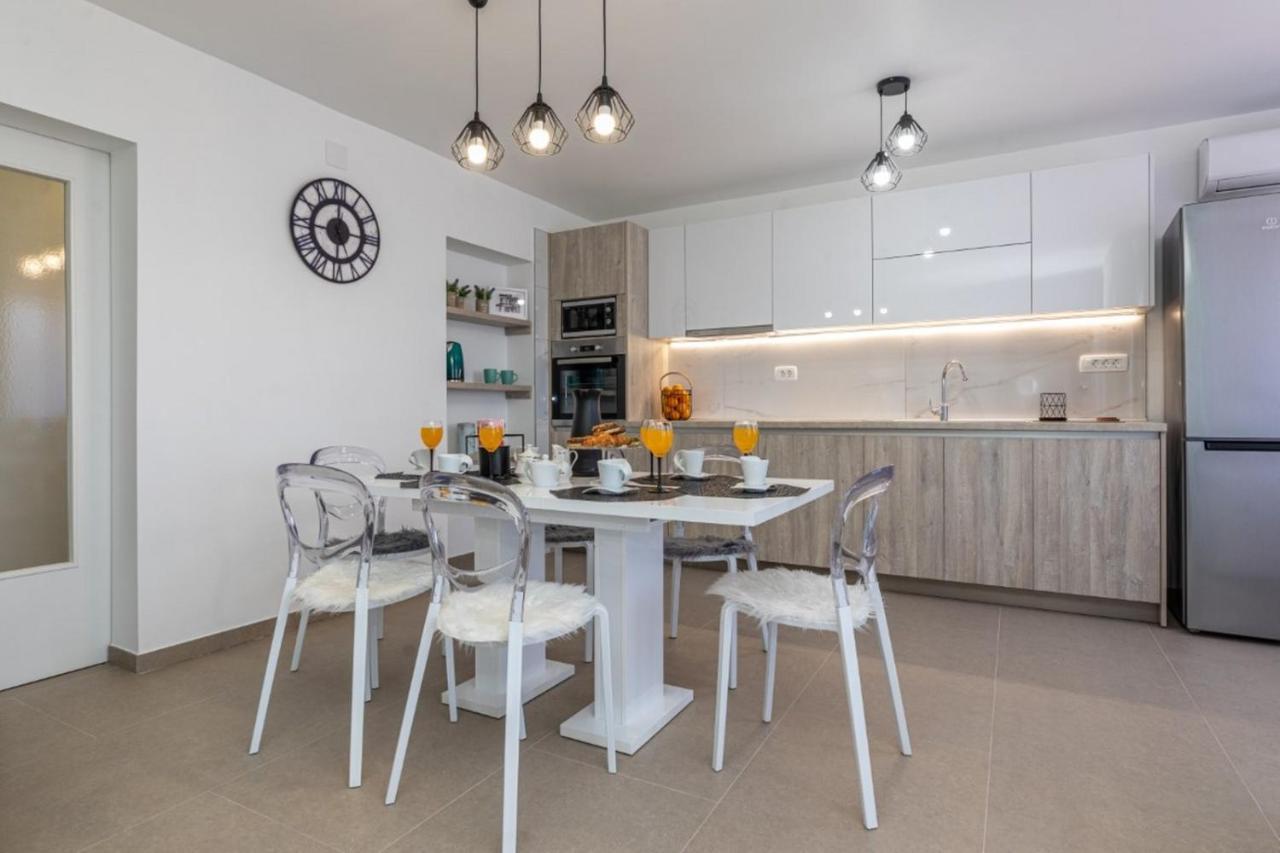 Apartman Grzetic Šilo Екстериор снимка